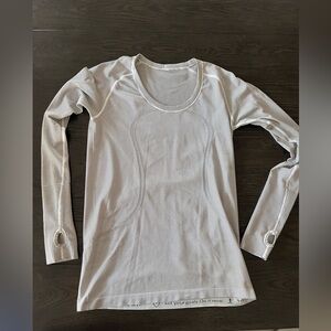 🤍 Lulu Lemon Swiftly Tech black and white stripe long sleeve tee🤍 sz 10